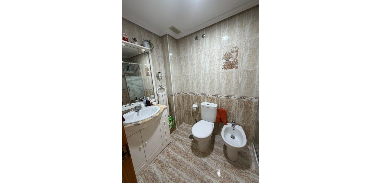 Sale - Apartment / flat -
Torrevieja - La Mata pueblo