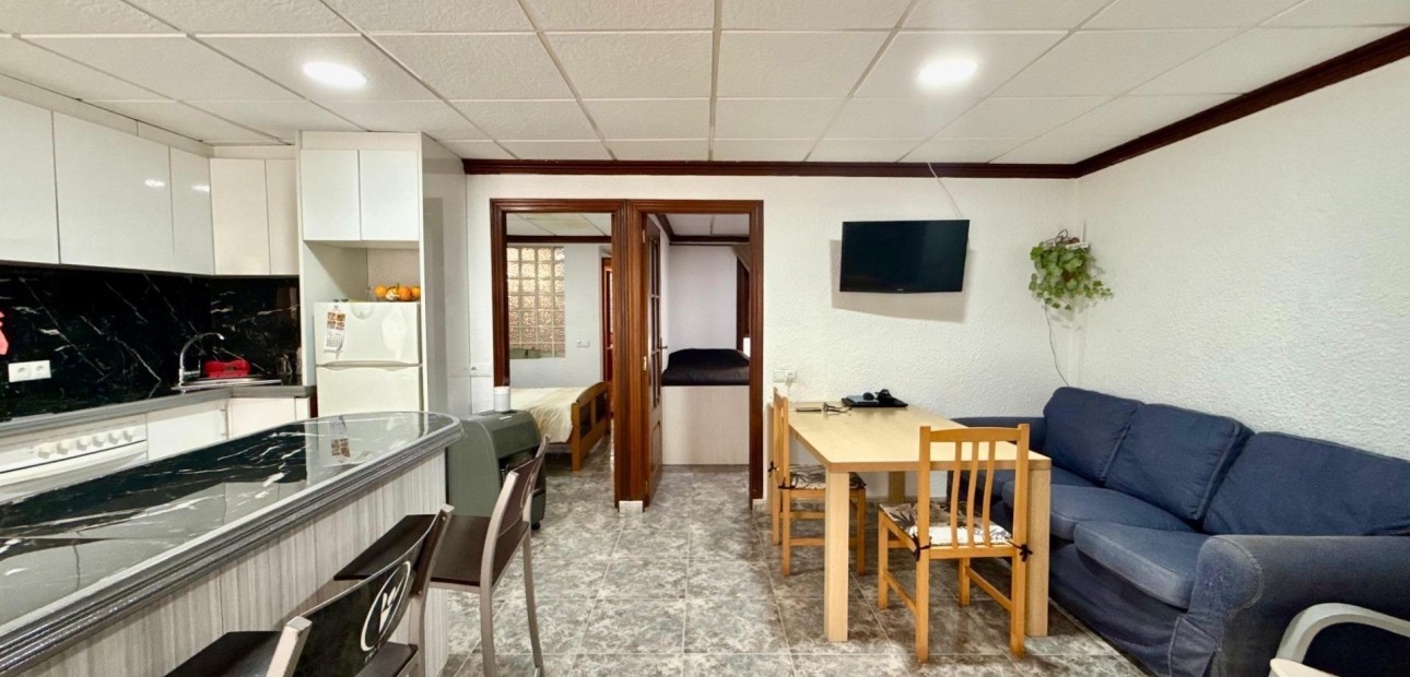 Sale - Apartment / flat -
Torrevieja - Playa del cura
