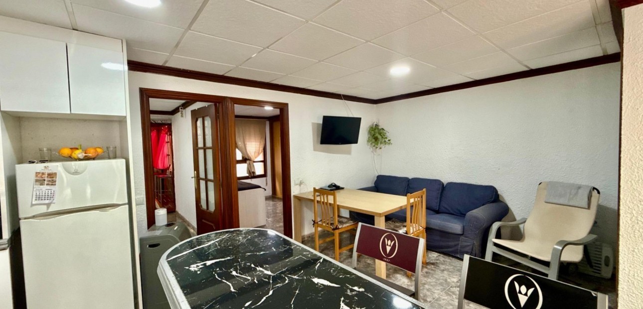 Sale - Apartment / flat -
Torrevieja - Playa del cura