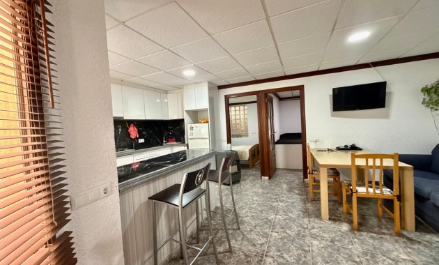 Sale - Apartment / flat -
Torrevieja - Playa del cura