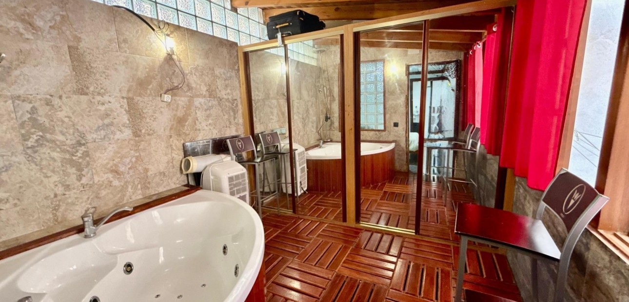 Sale - Apartment / flat -
Torrevieja - Playa del cura