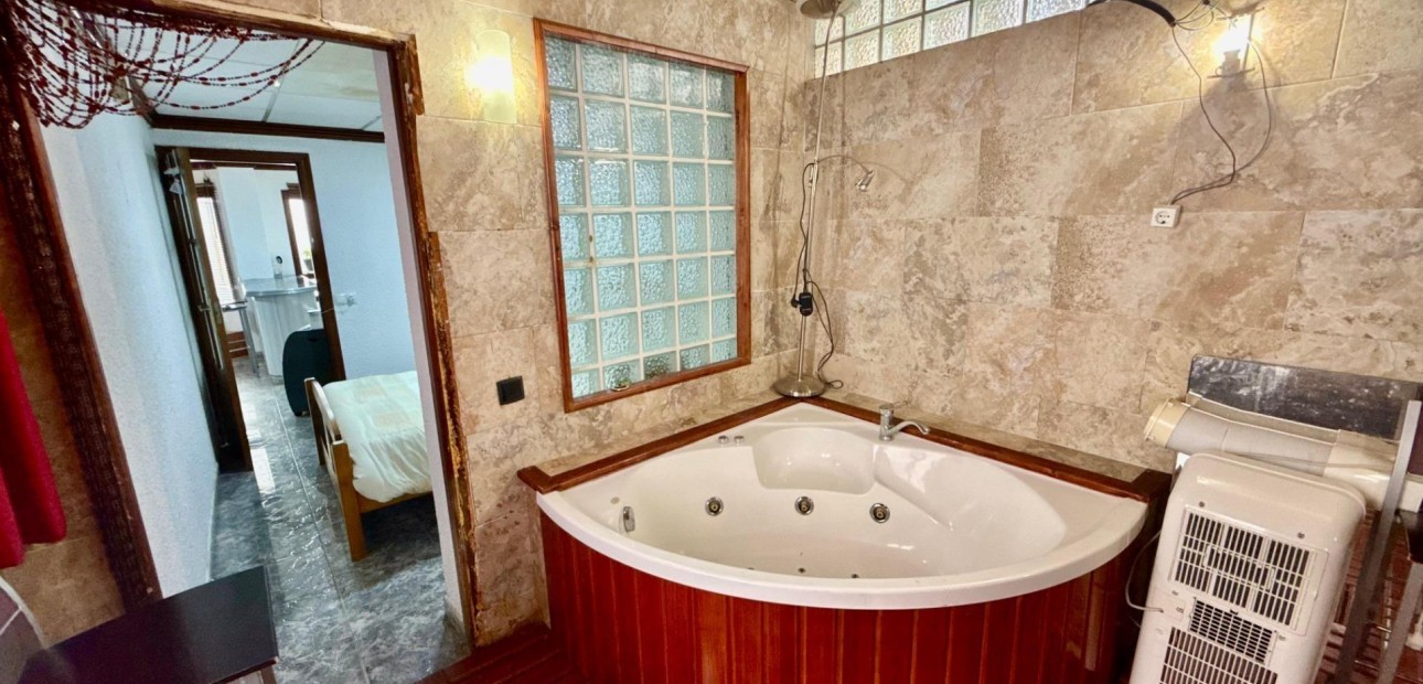 Sale - Apartment / flat -
Torrevieja - Playa del cura