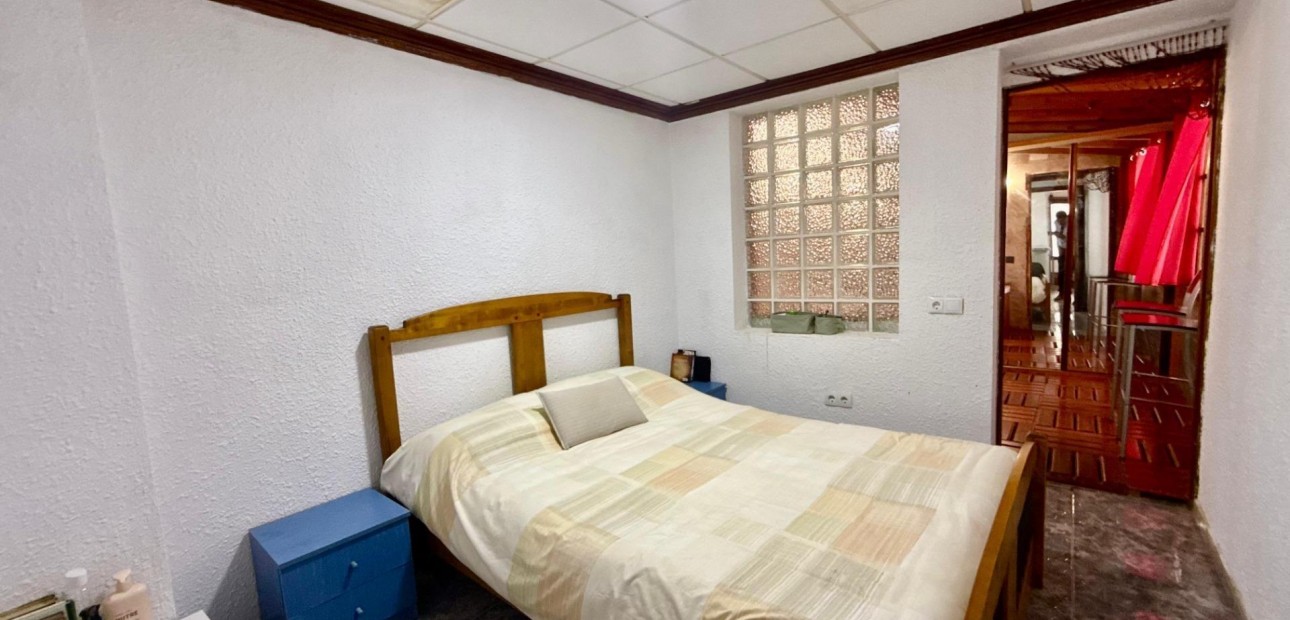 Sale - Apartment / flat -
Torrevieja - Playa del cura