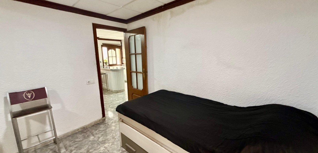 Sale - Apartment / flat -
Torrevieja - Playa del cura
