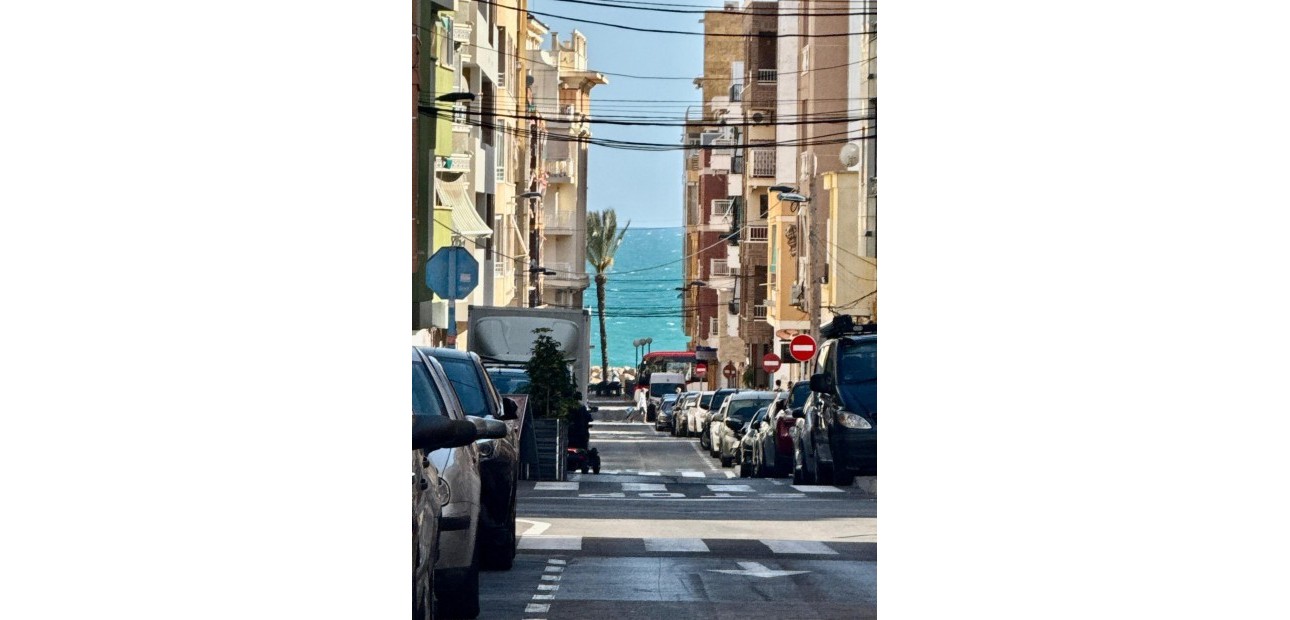 Sale - Apartment / flat -
Torrevieja - Playa del cura