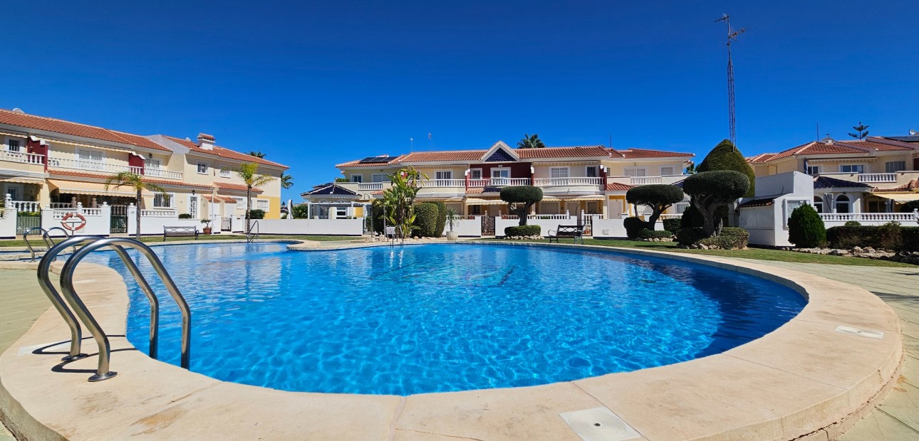 Sale - Townhouse / Semi-detached -
Ciudad Quesada - Cuidad Quesada