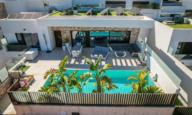 Sale - Villa -
ROJALES
