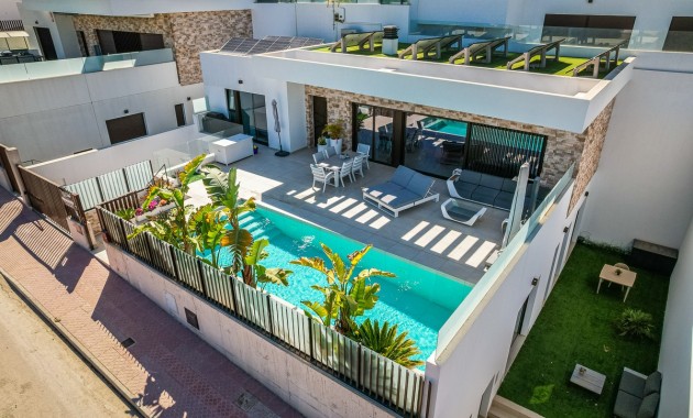 Sale - Villa -
ROJALES