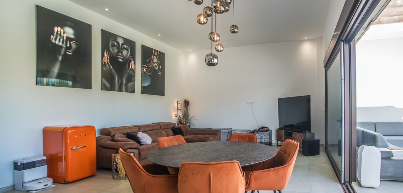 Sale - Villa -
ROJALES