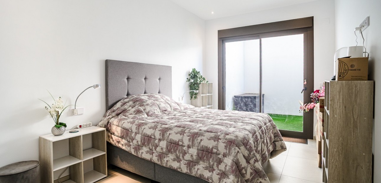 Sale - Villa -
ROJALES