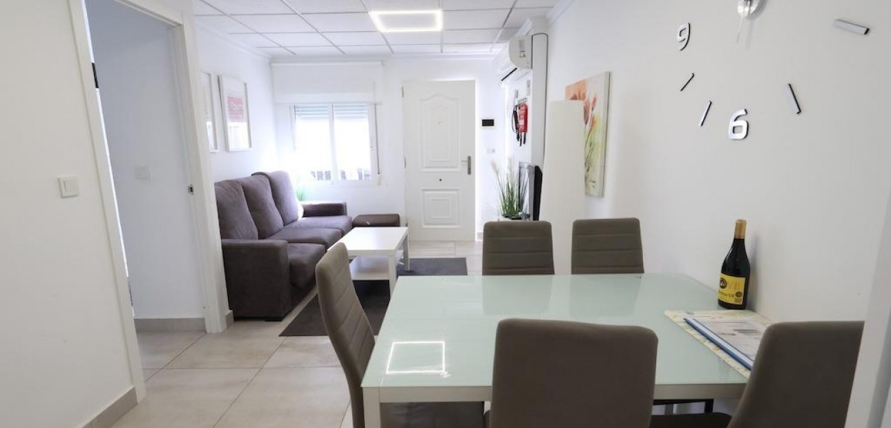 Sale - Bungalow -
Torrevieja - La Siesta - El Salado - Torreta