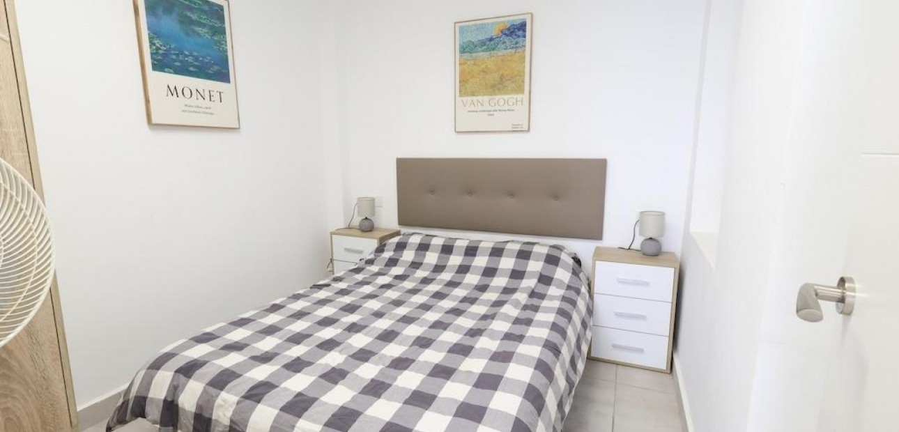 Sale - Bungalow -
Torrevieja - La Siesta - El Salado - Torreta