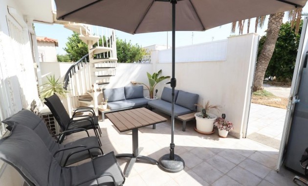 Sale - Bungalow -
Torrevieja - La Siesta - El Salado - Torreta