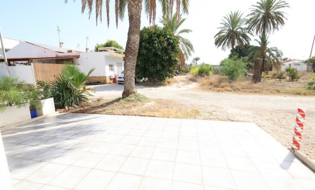 Sale - Bungalow -
Torrevieja - La Siesta - El Salado - Torreta