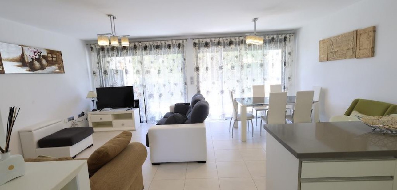 Sale - Apartment / flat -
Orihuela Costa - Campoamor