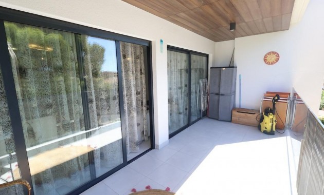 Sale - Apartment / flat -
Orihuela Costa - Campoamor