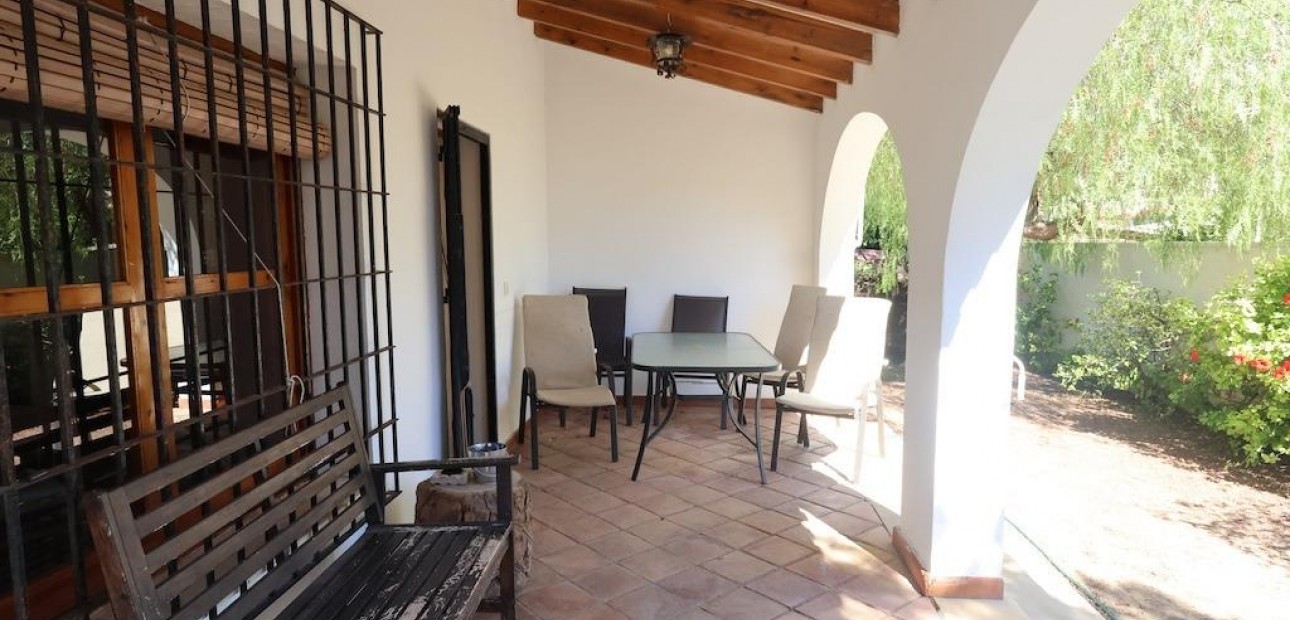 Sale - Villa -
Orihuela Costa - Cabo Roig