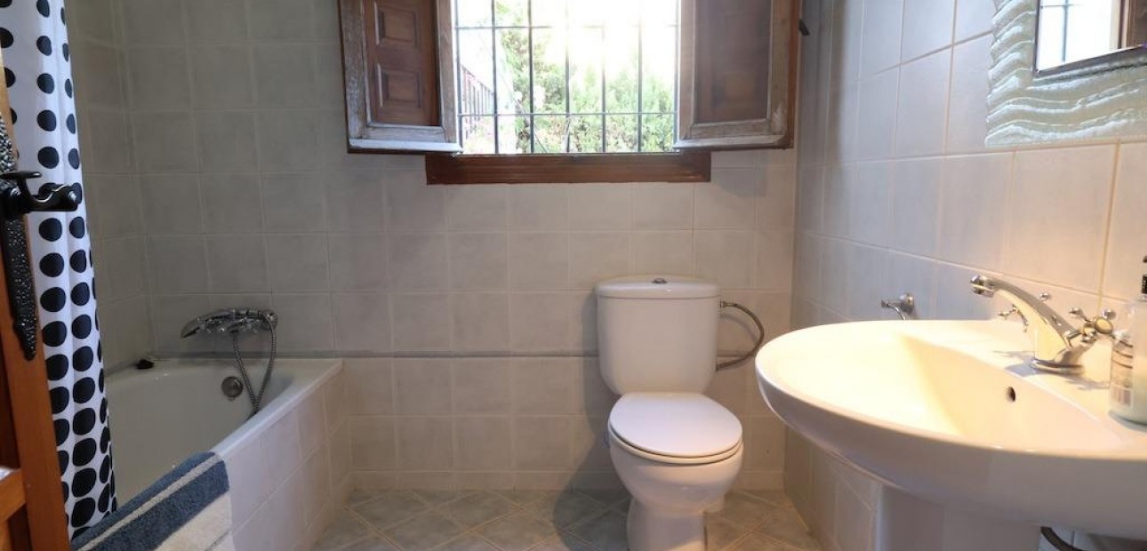 Sale - Villa -
Orihuela Costa - Cabo Roig