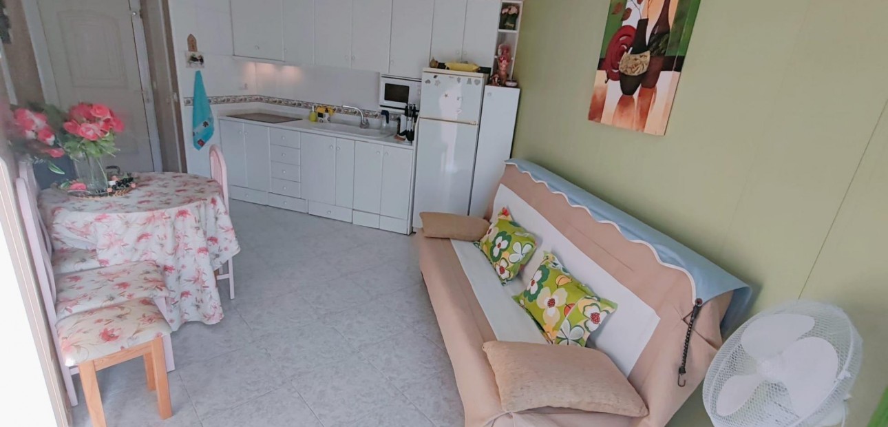 Sale - Apartment / flat -
San Miguel de Salinas - Cerro del Sol