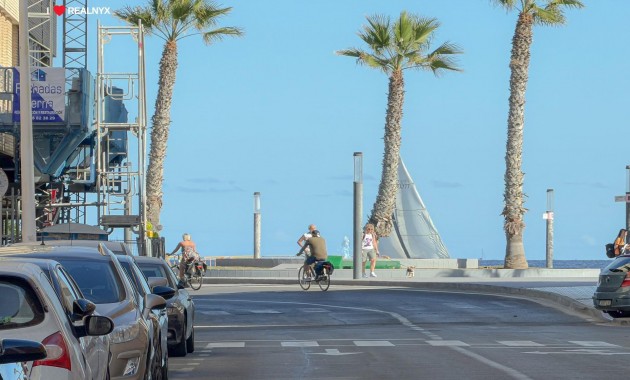 Sale - Apartment / flat -
Torrevieja - Estacion de autobuses