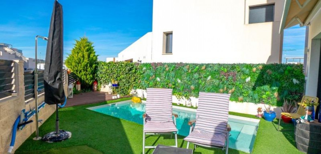 Sale - Villa -
Benijofar - Pueblo 4