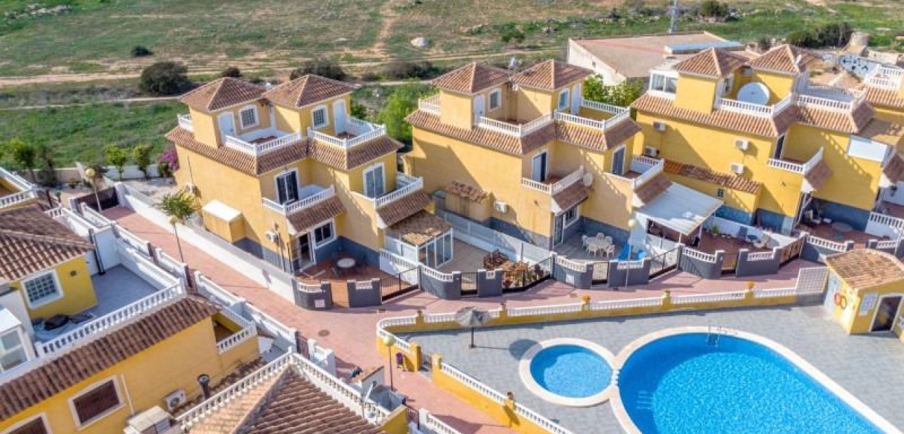 Sale - Duplex -
Orihuela Costa - La Chismosa