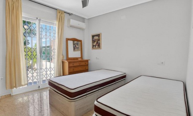Sale - Duplex -
Orihuela Costa - La Chismosa