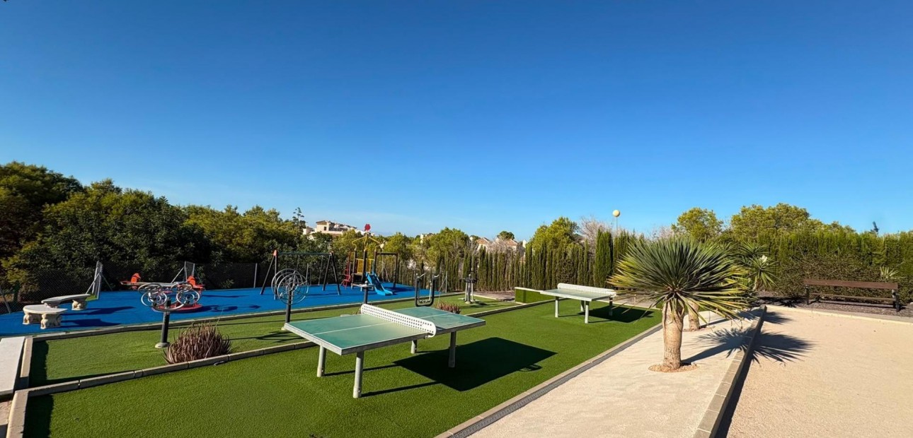 Sale - Apartment / flat -
Orihuela Costa - Los Altos