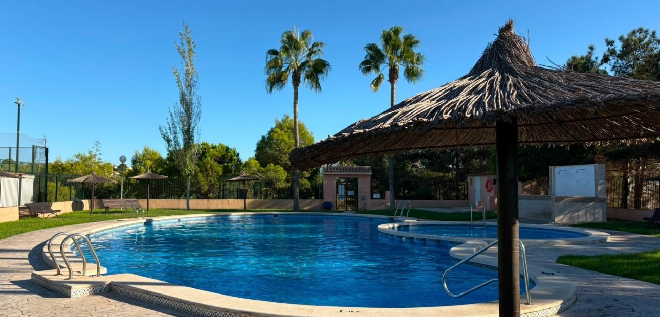 Sale - Apartment / flat -
Orihuela Costa - Los Altos