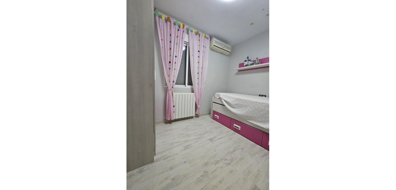 Sale - Apartment / flat -
Orihuela Costa - Los Altos