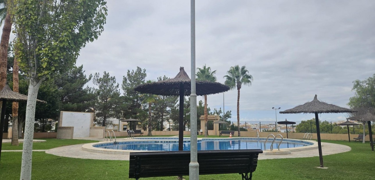Sale - Apartment / flat -
Orihuela Costa - Los Altos