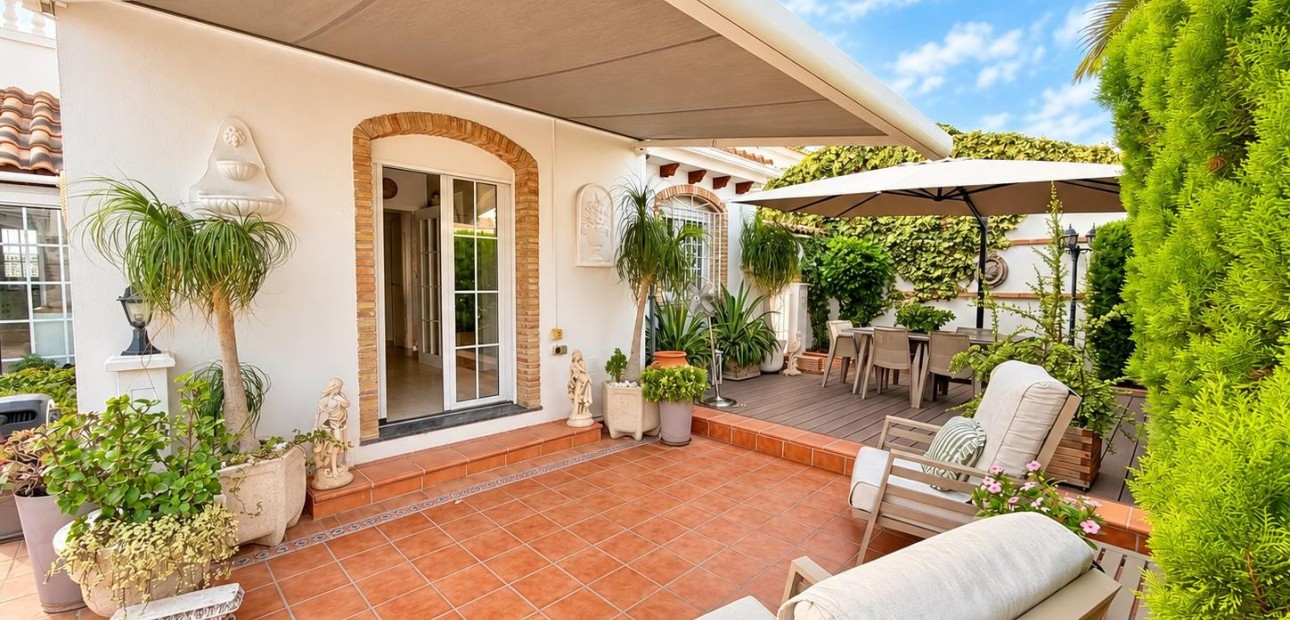 Sale - Detached Villa -
Orihuela Costa - Lomas de Cabo Roig