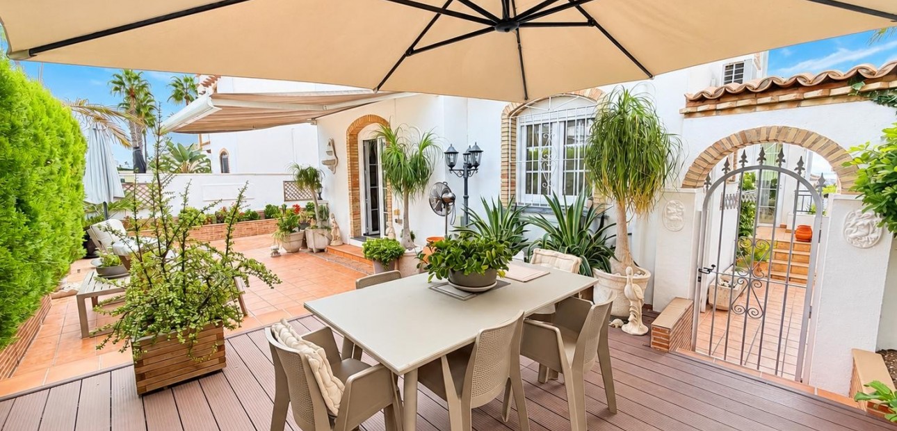 Sale - Detached Villa -
Orihuela Costa - Lomas de Cabo Roig