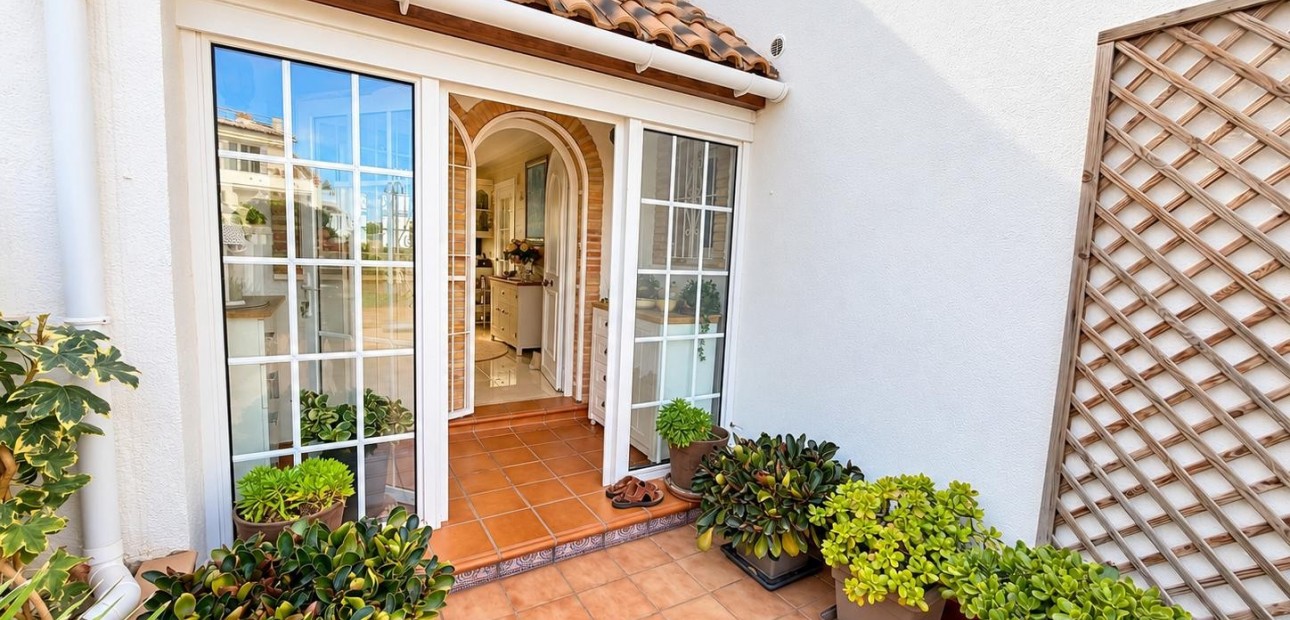 Sale - Detached Villa -
Orihuela Costa - Lomas de Cabo Roig