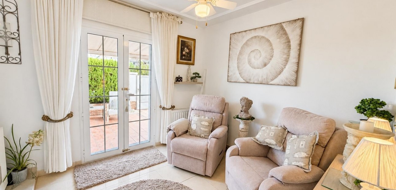 Sale - Detached Villa -
Orihuela Costa - Lomas de Cabo Roig