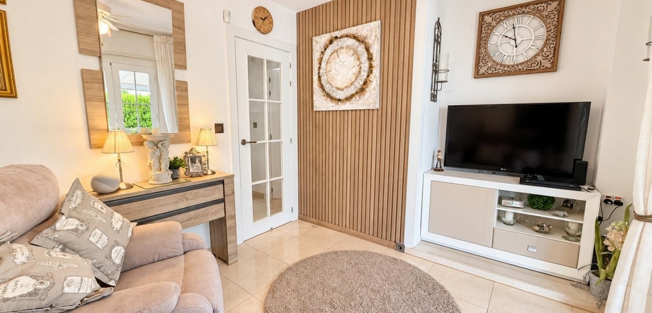 Sale - Detached Villa -
Orihuela Costa - Lomas de Cabo Roig