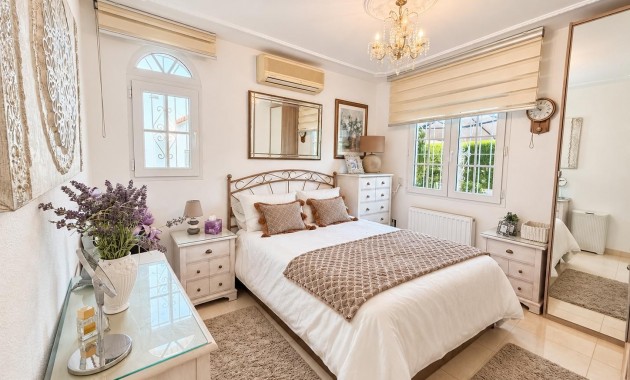 Sale - Detached Villa -
Orihuela Costa - Lomas de Cabo Roig