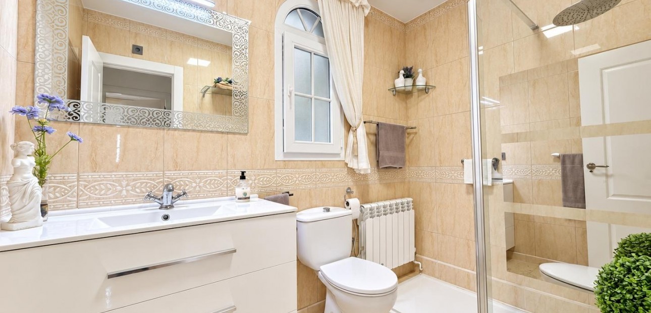 Sale - Detached Villa -
Orihuela Costa - Lomas de Cabo Roig