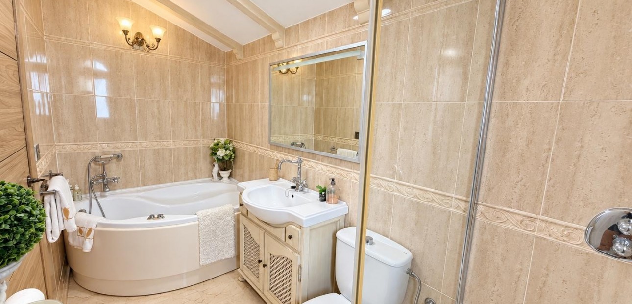 Sale - Detached Villa -
Orihuela Costa - Lomas de Cabo Roig