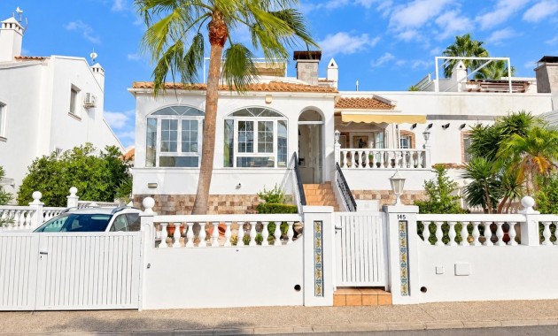 Sale - Detached Villa -
Orihuela Costa - Lomas de Cabo Roig