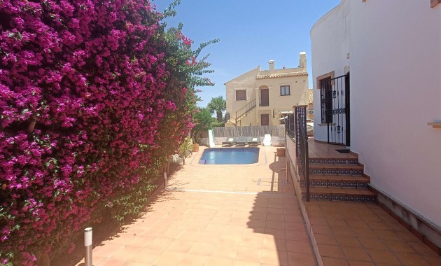 Sale - Semi Detached Villa -
Algorfa - La Finca Golf Resort