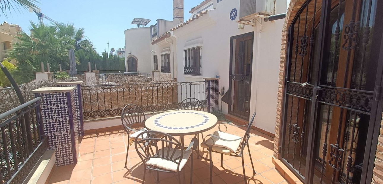 Sale - Semi Detached Villa -
Algorfa - La Finca Golf Resort