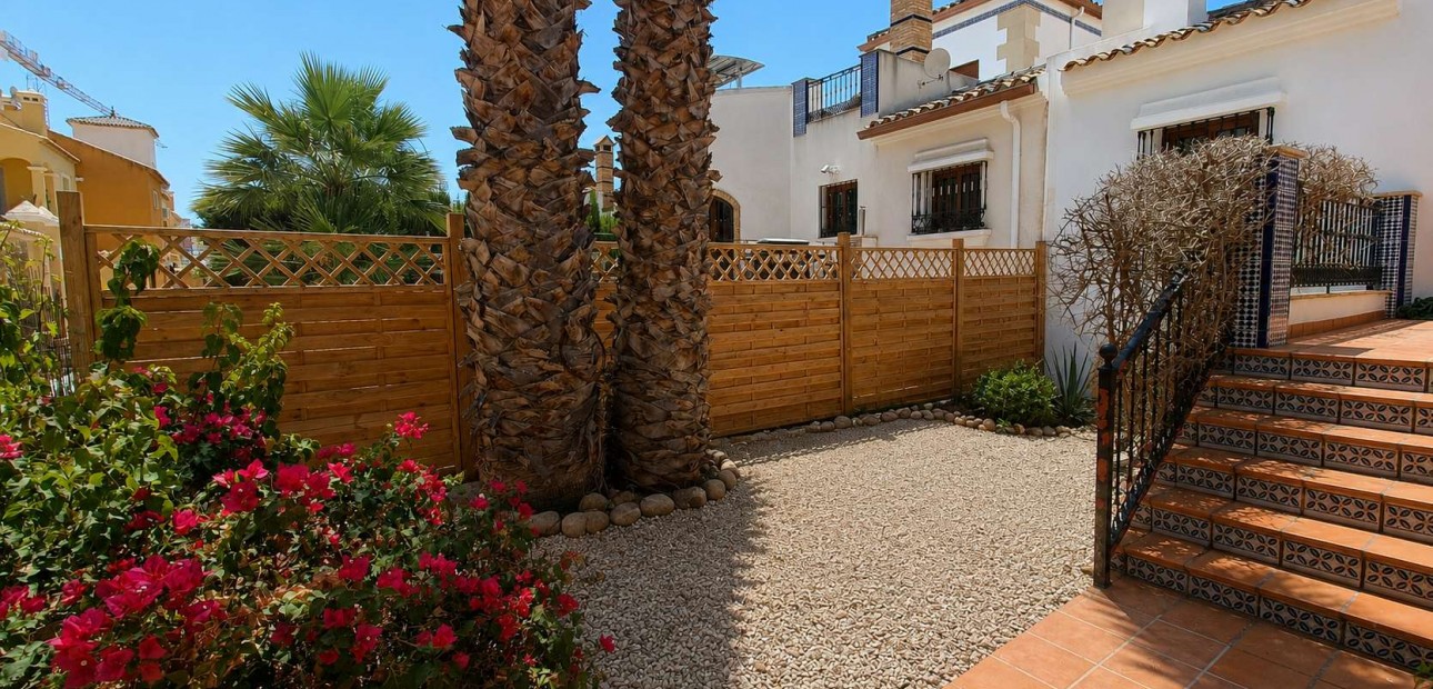 Sale - Semi Detached Villa -
Algorfa - La Finca Golf Resort