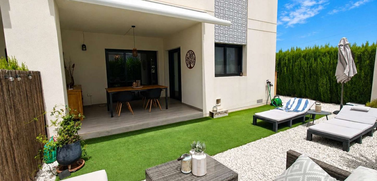 Sale - Apartment / flat -
San Miguel de Salinas - Las Comunicaciones