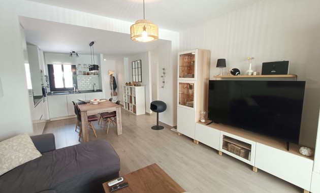 Sale - Apartment / flat -
San Miguel de Salinas - Las Comunicaciones