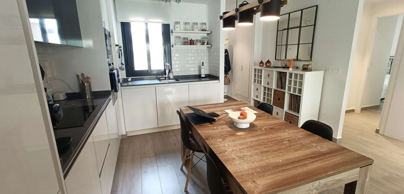Sale - Apartment / flat -
San Miguel de Salinas - Las Comunicaciones