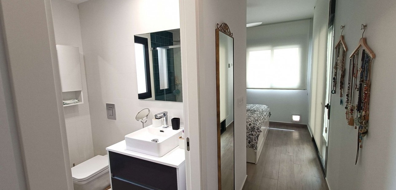 Sale - Apartment / flat -
San Miguel de Salinas - Las Comunicaciones