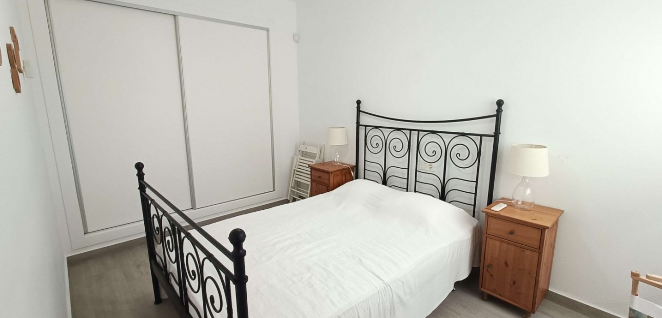 Sale - Apartment / flat -
San Miguel de Salinas - Las Comunicaciones