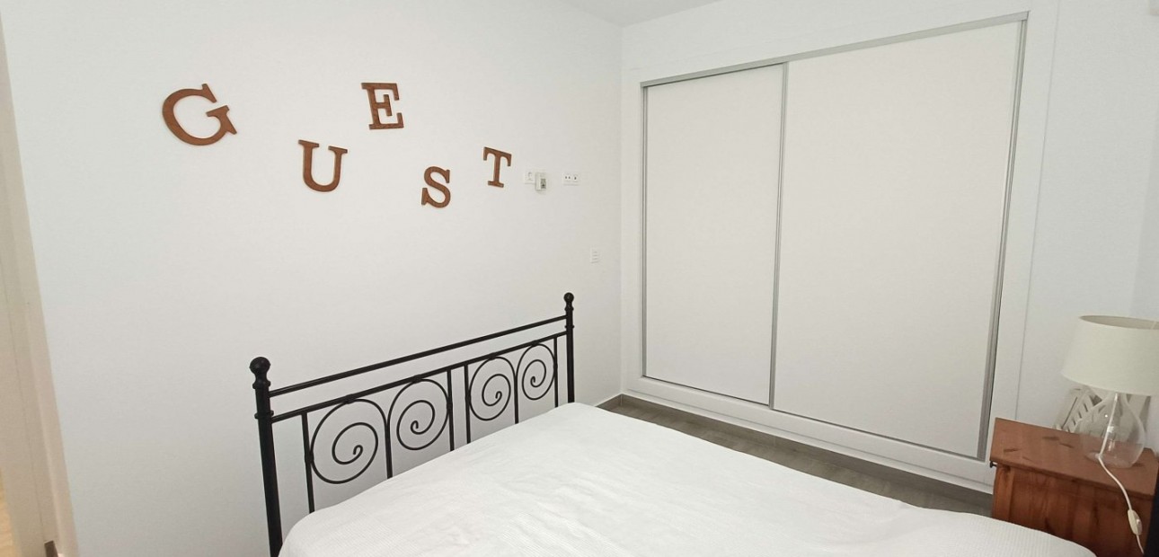 Sale - Apartment / flat -
San Miguel de Salinas - Las Comunicaciones