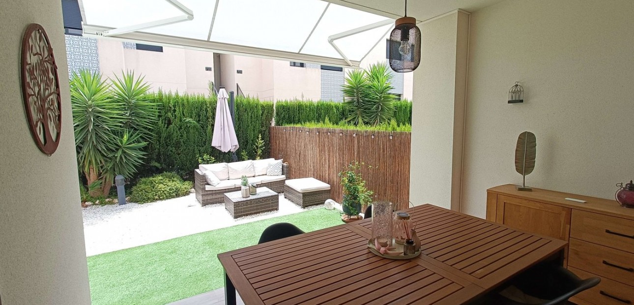 Sale - Apartment / flat -
San Miguel de Salinas - Las Comunicaciones